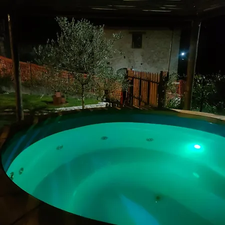 Umbria Valnerina , Il Tartuffo, Sulla Via Di Francesco Апартаменты Скеджино