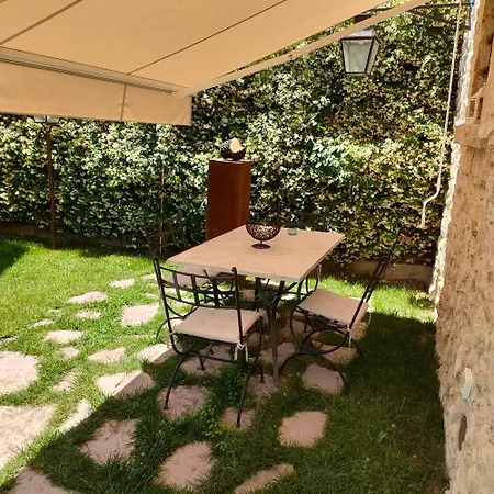 Umbria Valnerina , Il Tartuffo, Sulla Via Di Francesco Апартаменты Скеджино